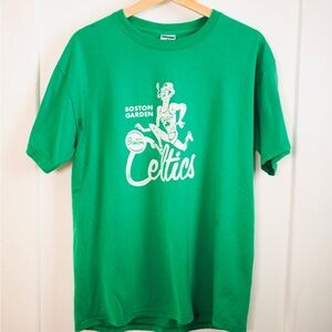 Vtg Boston Celtics T-Shirt / Large